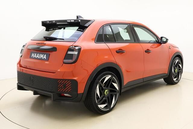 Nieuw Abarth 600e Turismo 175 kW (238 PK) 2025 Oranje SUV