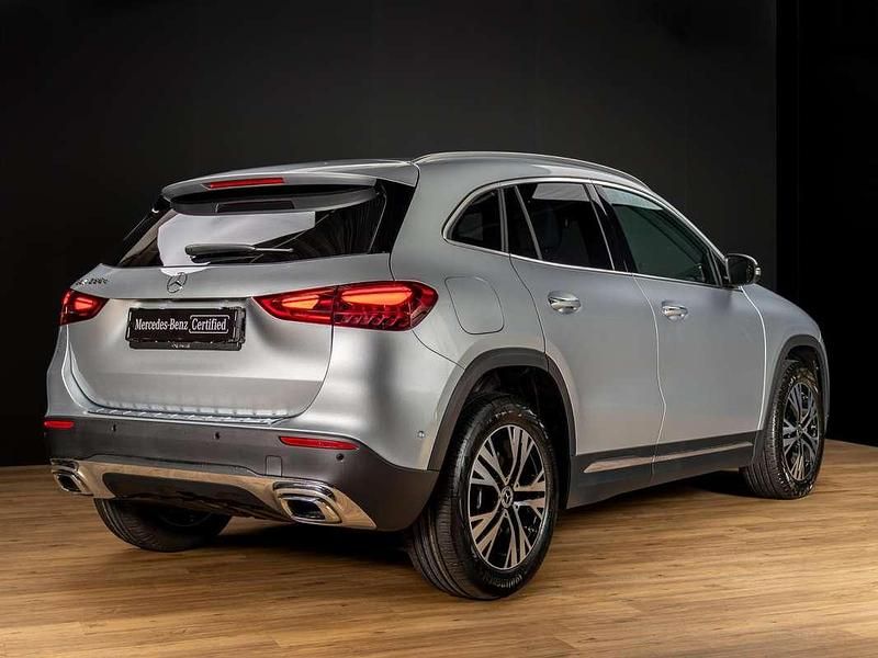 Nieuw Mercedes GLA250 Business 163 PK (119 kW) 2025 Zilver SUV