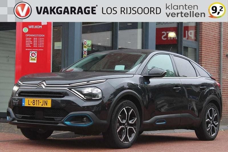 Zwart, metallic lak Gebruikt 2021 Citroën e-C4 Shine Hatchback | € 14.990 (Eerlijke prijs) - Afbeelding 1/4