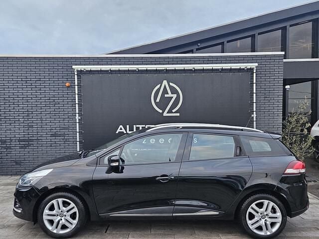 Zwart Occasion 2017 Renault Clio GrandTour LIMITED Stationwagen | € 4.450 (Super prijs) - Afbeelding 1/4