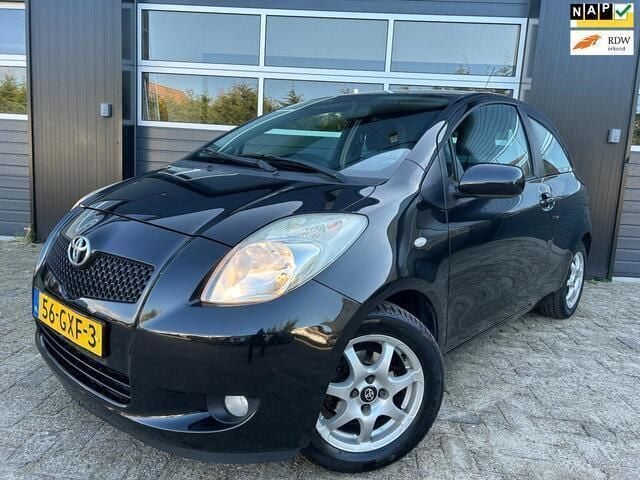 Zwart Gebruikt 2008 Toyota Yaris Sol Hatchback | € 2.299 (Goede deal) - Afbeelding 1/4