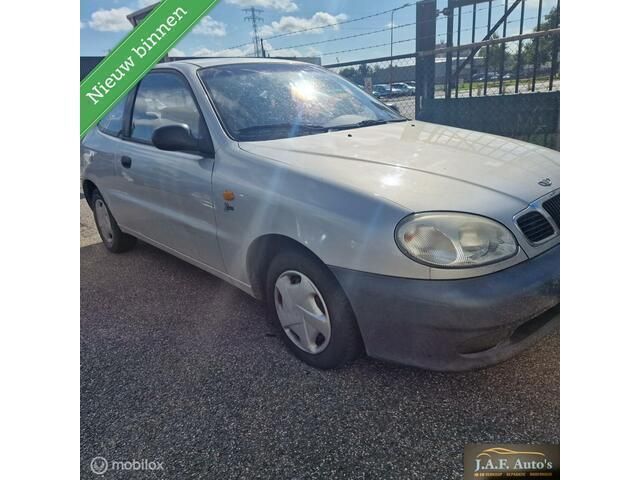 Grijs Gebruikt 2001 Chevrolet Lanos Hatchback | € 999 - Afbeelding 1/4