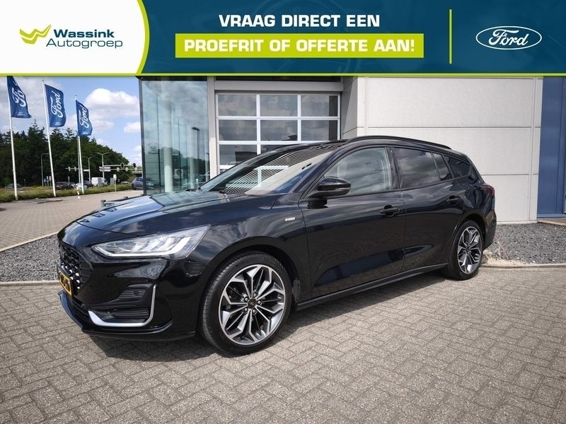 Zwart Gebruikt 2022 Ford Focus ST-Line Stationwagen | € 26.415 (Duur) - Afbeelding 1/4