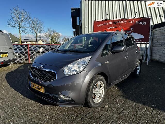 Grijs Occasion 2016 Kia Venga Hatchback | € 8.950 (Eerlijke prijs) - Afbeelding 1/4
