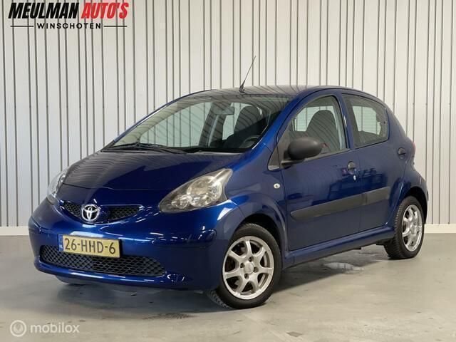 Blauw Gebruikt 2009 Toyota Aygo Hatchback | € 3.250 (Eerlijke prijs) - Afbeelding 1/4
