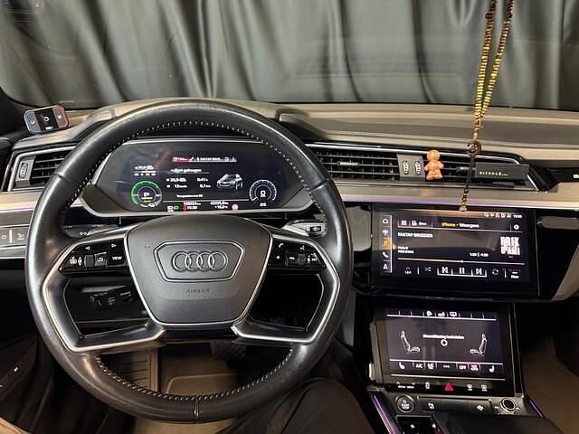 Occasion Audi e-tron Advanced Plus 300 kW (408 PK) 2019 Grijs SUV