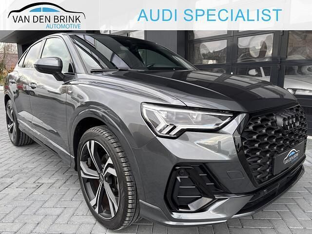 Grijs (metallic) Occasion 2022 Audi Q3 Sportback S-Line SUV | € 39.900 (Goede deal) - Afbeelding 1/4