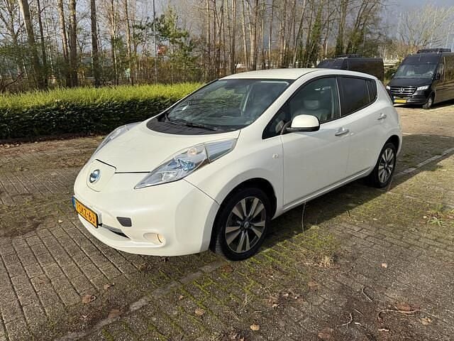 Wit Gebruikt 2013 Nissan Leaf Base Hatchback | € 3.450 (Eerlijke prijs) - Afbeelding 1/4