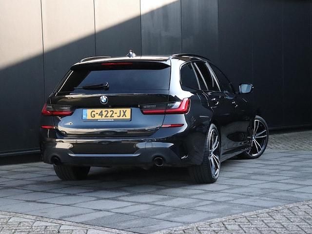 Occasion BMW 330 Executive 2019 Zwart (metallic) Stationwagen