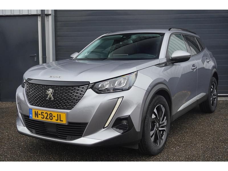 Grijs Gebruikt 2021 Peugeot 2008 Allure SUV | € 14.450 (Eerlijke prijs) - Afbeelding 1/4