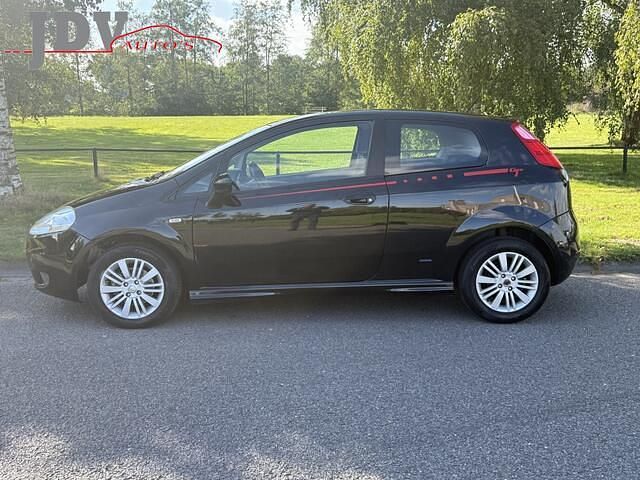 Occasion Fiat Grande Punto 78 PK (57 kW) 2008 Zwart Hatchback