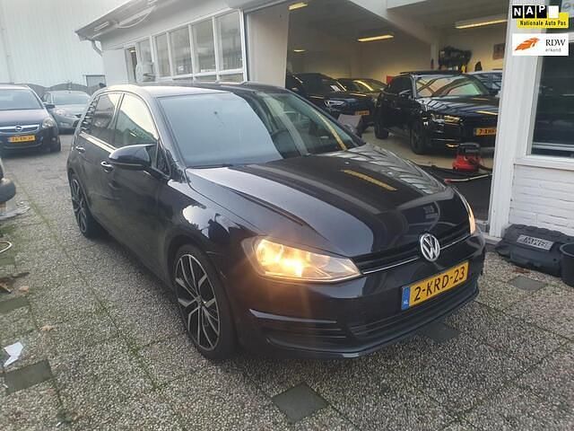 Zwart Occasion 2013 VW Golf VII Trendline Hatchback | € 6.000 (Eerlijke prijs) - Afbeelding 1/4