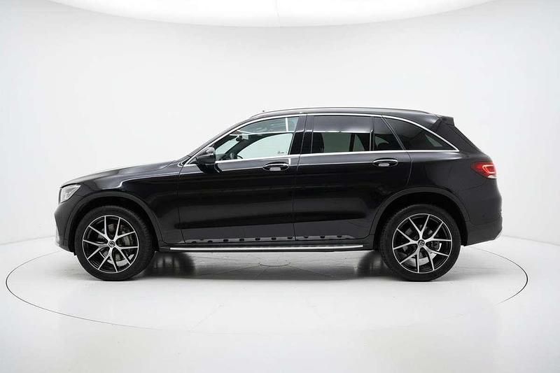 Occasion Mercedes GLC300e AMG 320 PK (235 kW) 2021 Zwart (metallic) SUV