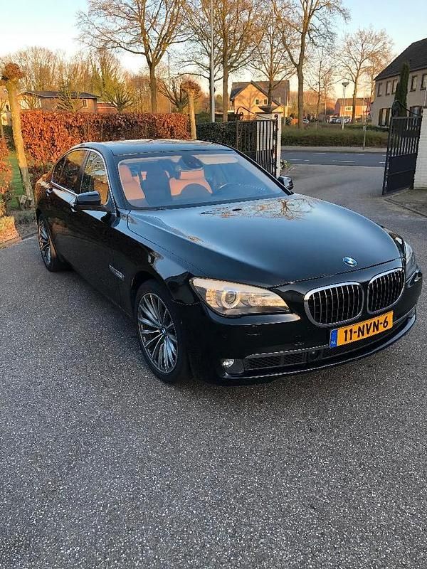 Gebruikt 2008 BMW 750 Sedan | € 11.500 (Duur) - Afbeelding 1/4
