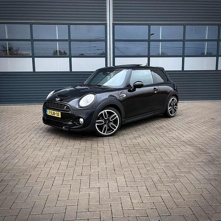 Occasion 2015 Mini John Cooper Works Hatchback | € 13.750 (Super prijs) - Afbeelding 1/4