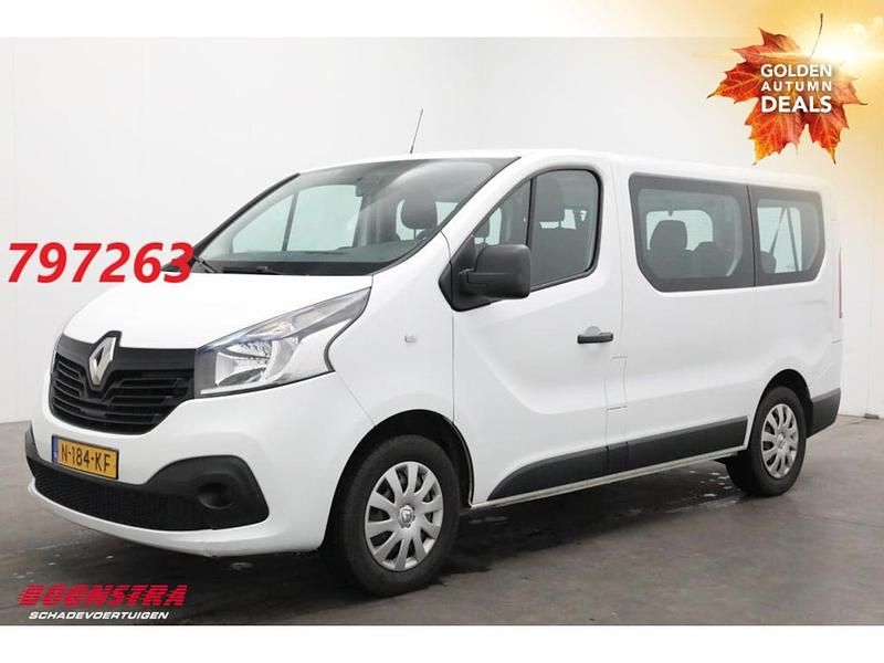 Wit Gebruikt 2018 Renault Trafic Expression Van | € 9.950 (Iets duurder) - Afbeelding 1/4