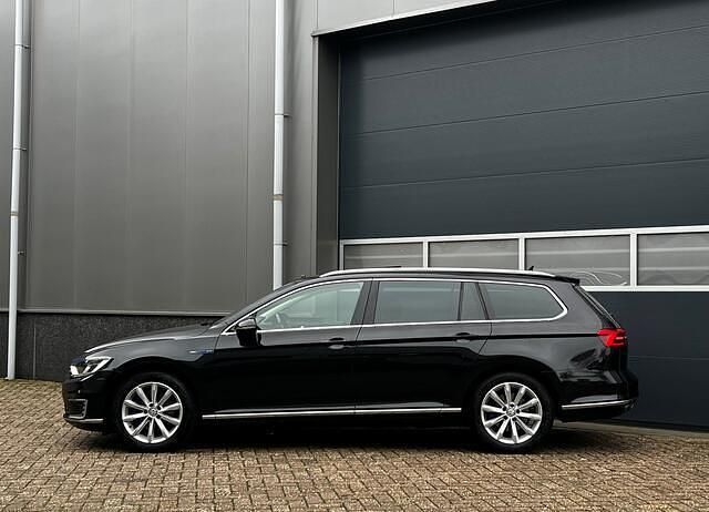 Occasion VW Passat Highline 157 PK (115 kW) 2015 Zwart (metallic) Stationwagen