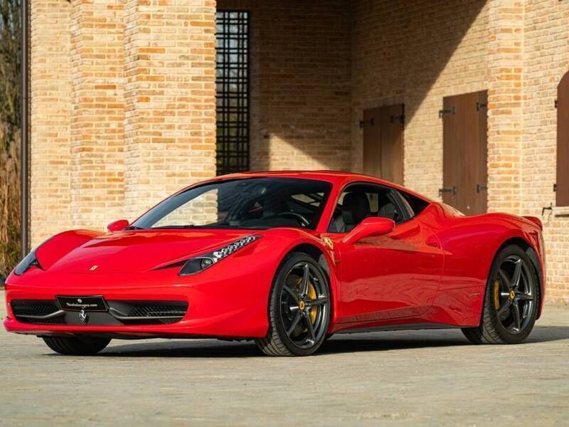Roodrosso corsa Gebruikt 2010 Ferrari 458 Coupé | € 205.000 - Afbeelding 1/4
