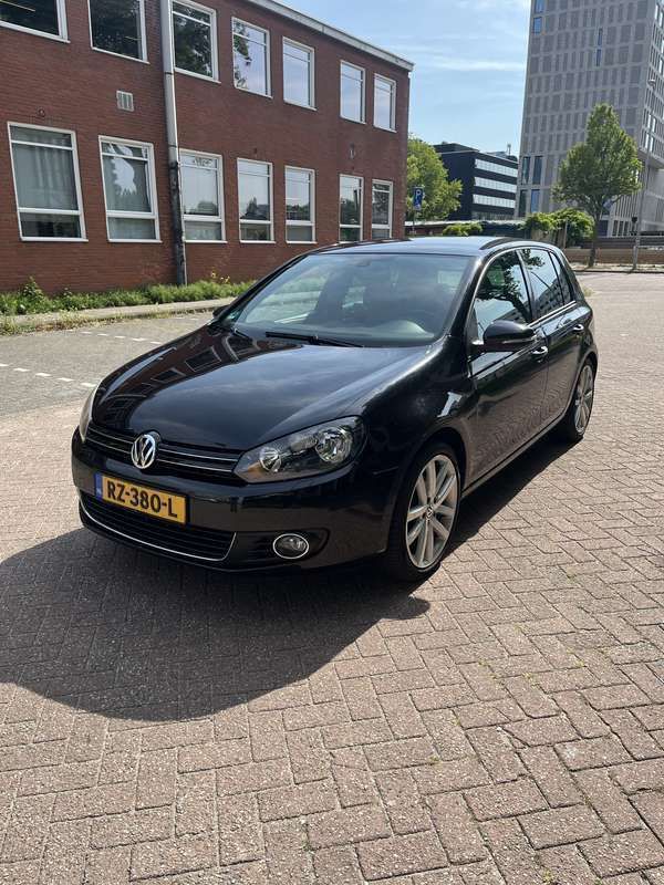 Gebruikt 2009 VW Golf VI Highline Sedan | € 4.100 (Goede deal) - Afbeelding 1/4