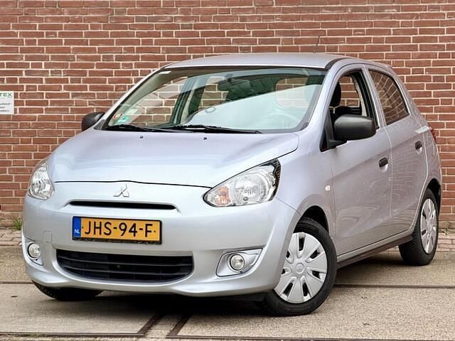 Grijs Gebruikt 2014 Mitsubishi Space Star Hatchback | € 4.950 (Eerlijke prijs) - Afbeelding 1/4