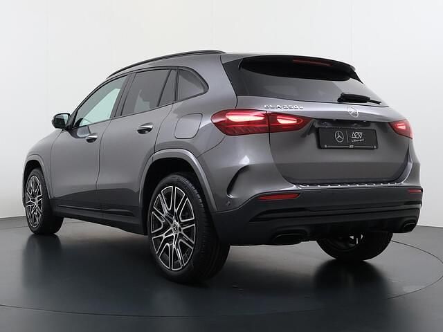 Nieuw Mercedes GLA250 Business 163 PK (119 kW) 2025 Grijs SUV