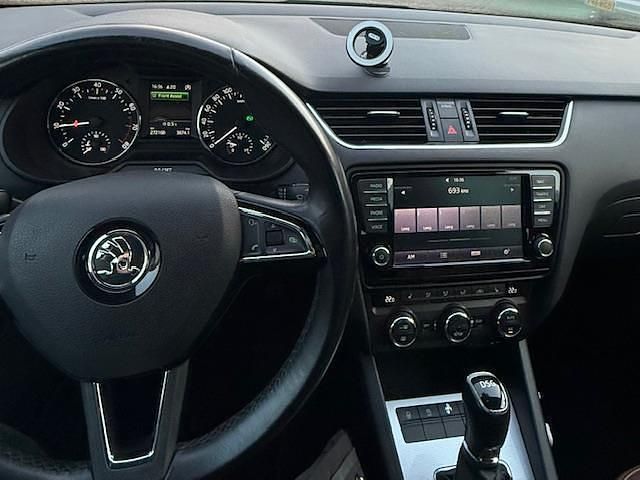 Occasion Skoda Octavia Business Line 105 PK (77 kW) 2014 Zwart Stationwagen