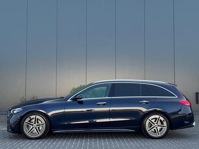 Occasion Mercedes C180 AMG line 170 PK (125 kW) 2022 Blauw Stationwagen