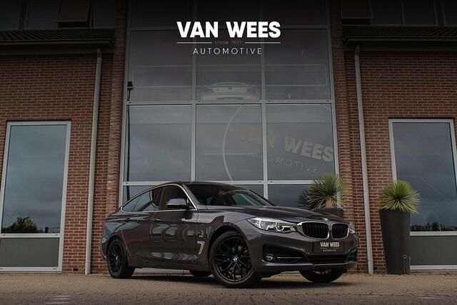 Grijs Gebruikt 2017 BMW 330 Executive Hatchback | € 19.450 (Goede deal) - Afbeelding 1/2