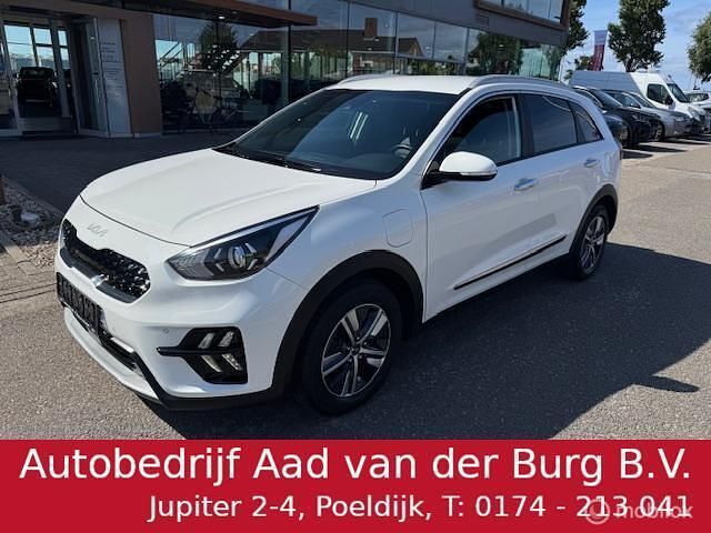 Wit Occasion 2022 Kia Niro SUV | € 24.950 (Goede deal) - Afbeelding 1/4