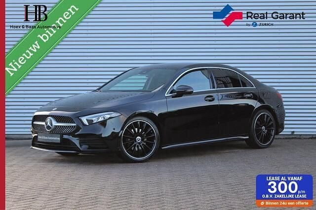 Zwart Gebruikt 2019 Mercedes A180 AMG Sedan | € 22.445 (Goede deal) - Afbeelding 1/4