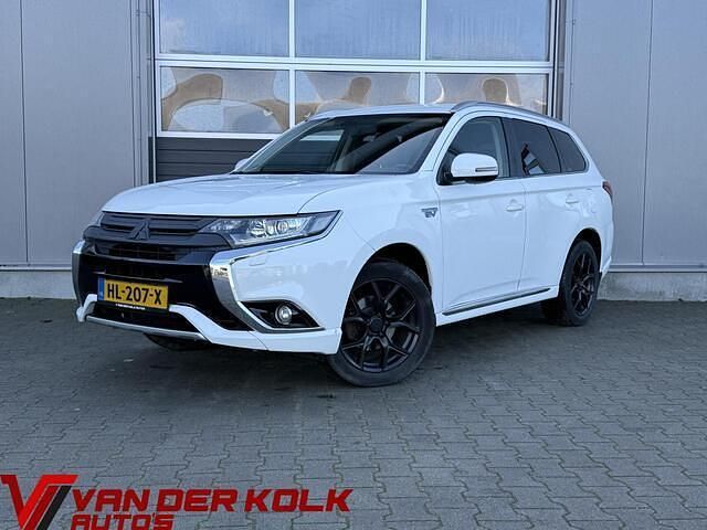 Wit Gebruikt 2015 Mitsubishi Outlander SUV | € 12.885 (Iets duurder) - Afbeelding 1/4