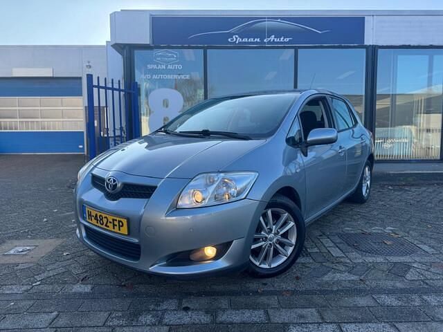 Grijs (metallic) Occasion 2010 Toyota Auris Hatchback | € 5.995 (Eerlijke prijs) - Afbeelding 1/4