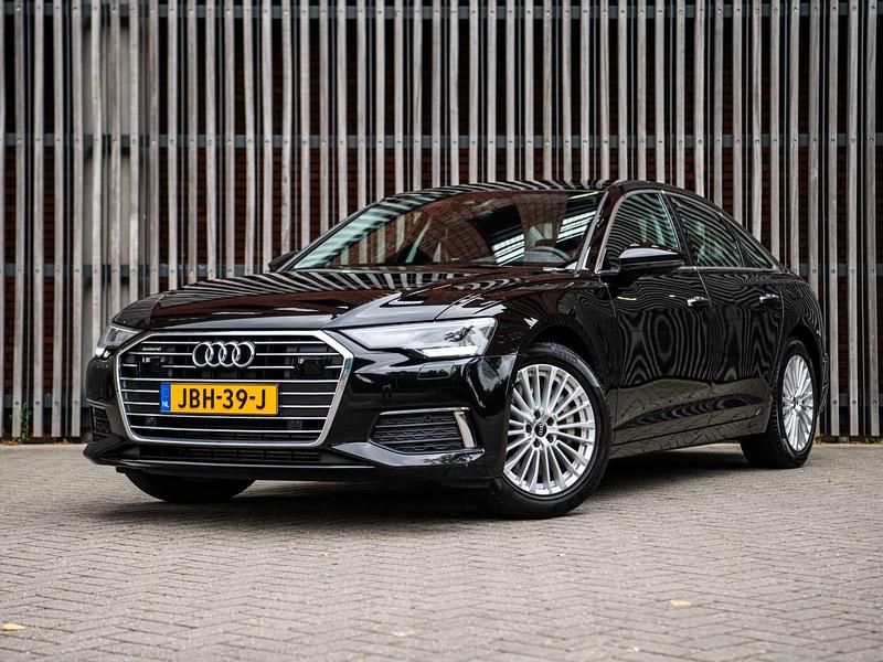 Zwart Gebruikt 2022 Audi A6 Premium Sedan | € 43.950 (Goede deal) - Afbeelding 1/4