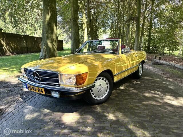 Geel Gebruikt 1983 Mercedes SL380 Cabriolet | € 36.990 - Afbeelding 1/4