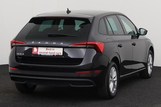 Occasion Skoda Scala 2023 Zwart Hatchback