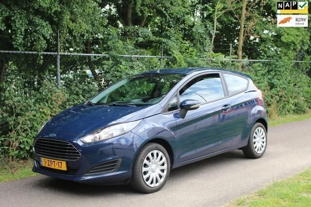 Blauw Gebruikt 2015 Ford Fiesta Style Hatchback | € 5.495 (Goede deal) - Afbeelding 1/4