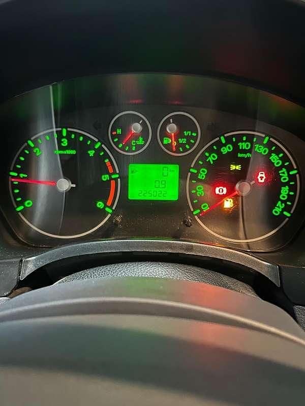 Wit Gebruikt 2009 Ford Transit Trend Van | € 1.950 (Eerlijke prijs) - Afbeelding 1/4