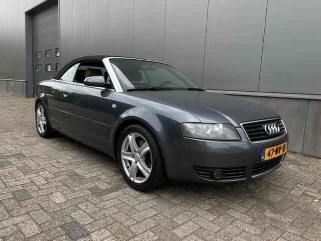 Grijs Gebruikt 2004 Audi A4 Cabriolet Proline Cabriolet | € 3.998 (Iets duurder) - Afbeelding 1/4