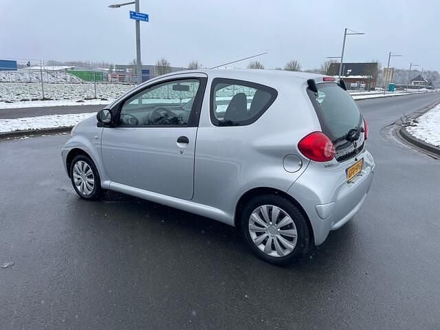 Occasion Toyota Aygo Cool 68 PK (50 kW) 2007 Grijs Hatchback