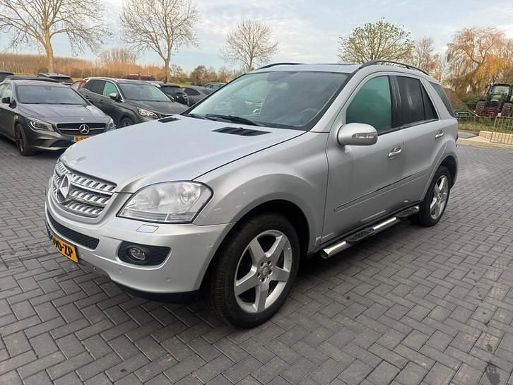 Gebruikt 2006 Mercedes ML280 SUV | € 3.950 (Super prijs) - Afbeelding 1/4