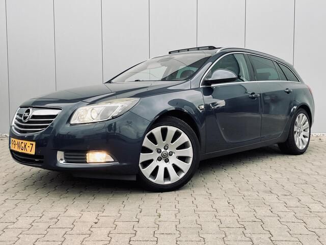 Blauw Gebruikt 2009 Opel Insignia Cosmo Stationwagen | € 5.999 (Eerlijke prijs) - Afbeelding 1/4