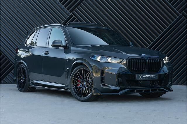 Grijs Gebruikt 2023 BMW X5 M Sport SUV | € 93.900 (Iets duurder) - Afbeelding 1/4