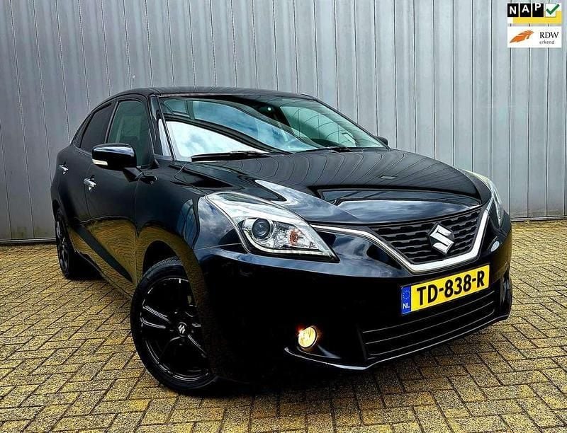 Zwart Gebruikt 2018 Suzuki Baleno Hatchback | € 11.950 (Eerlijke prijs) - Afbeelding 1/4