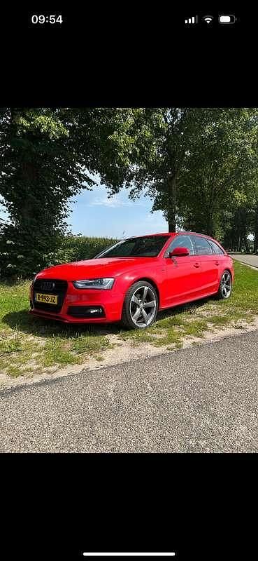 Rood Gebruikt 2014 Audi A4 Stationwagen | € 12.995 (Eerlijke prijs) - Afbeelding 1/4