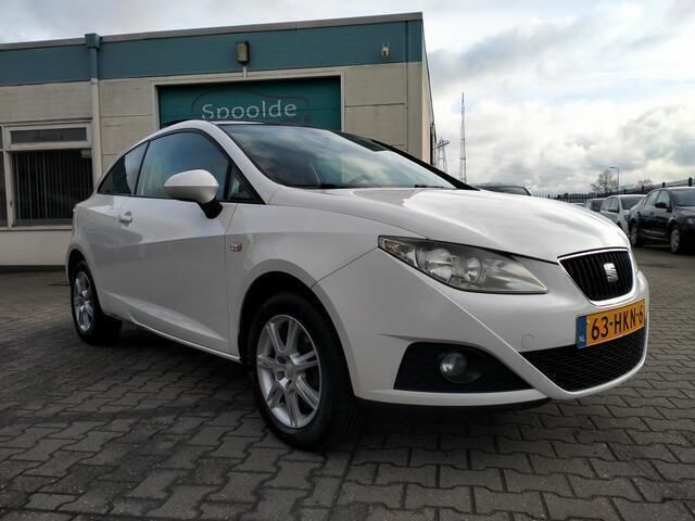 Wit Gebruikt 2009 Seat Ibiza Hatchback | € 4.999 (Iets duurder) - Afbeelding 1/4
