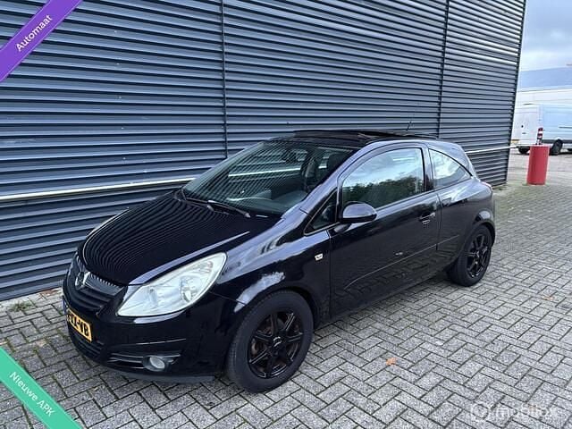 Zwart Gebruikt 2007 Opel Corsa Enjoy Hatchback | € 3.650 (Eerlijke prijs) - Afbeelding 1/4