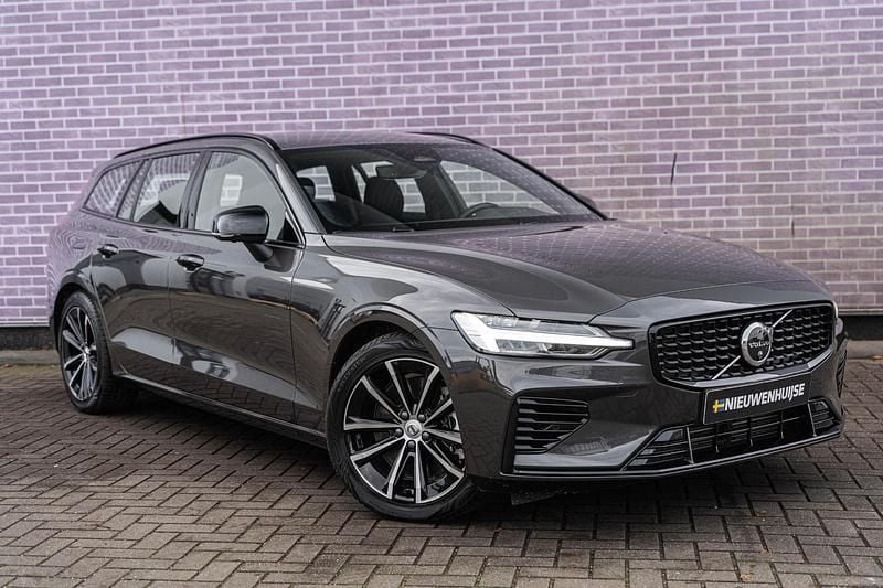 Occasion Volvo V60 Plus 350 PK (257 kW) 2025 Grijs Stationwagen