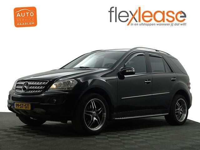 Zwart metallic Gebruikt 2006 Mercedes 350 SUV | € 14.900 (Iets duurder) - Afbeelding 1/4