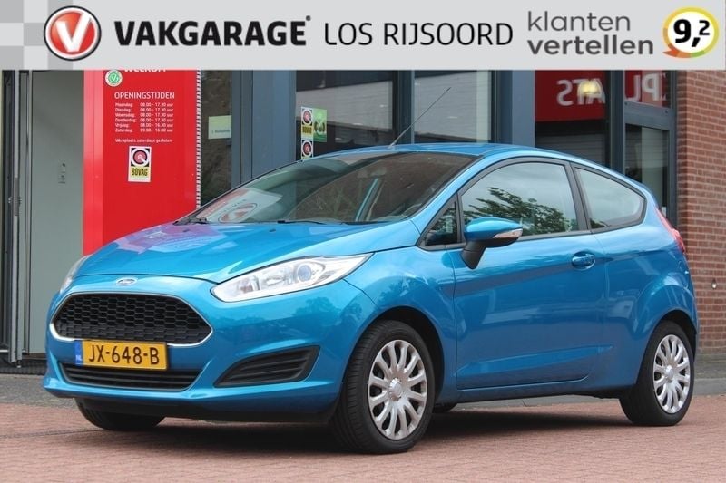 Blauw Gebruikt 2016 Ford Fiesta Style Hatchback | € 7.785 (Eerlijke prijs) - Afbeelding 1/4