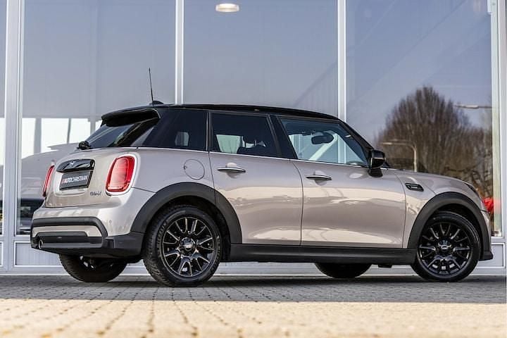 Occasion Mini Cooper Classic 136 PK (100 kW) 2023 Grijs (metallic) Hatchback